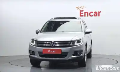 Volkswagen Tiguan 2012 2.0 автомат (гидро), миниатюра 3
