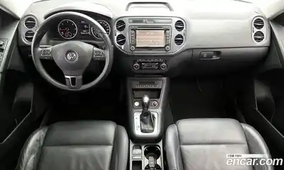 Volkswagen Tiguan 2012 2.0 автомат (гидро), миниатюра 7