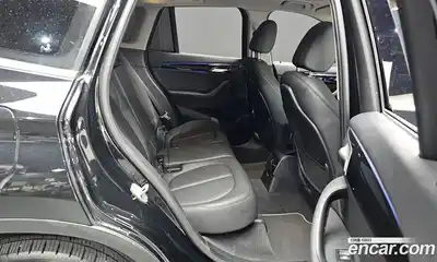 BMW X1 2022 2.0 автомат (гидро), миниатюра 11