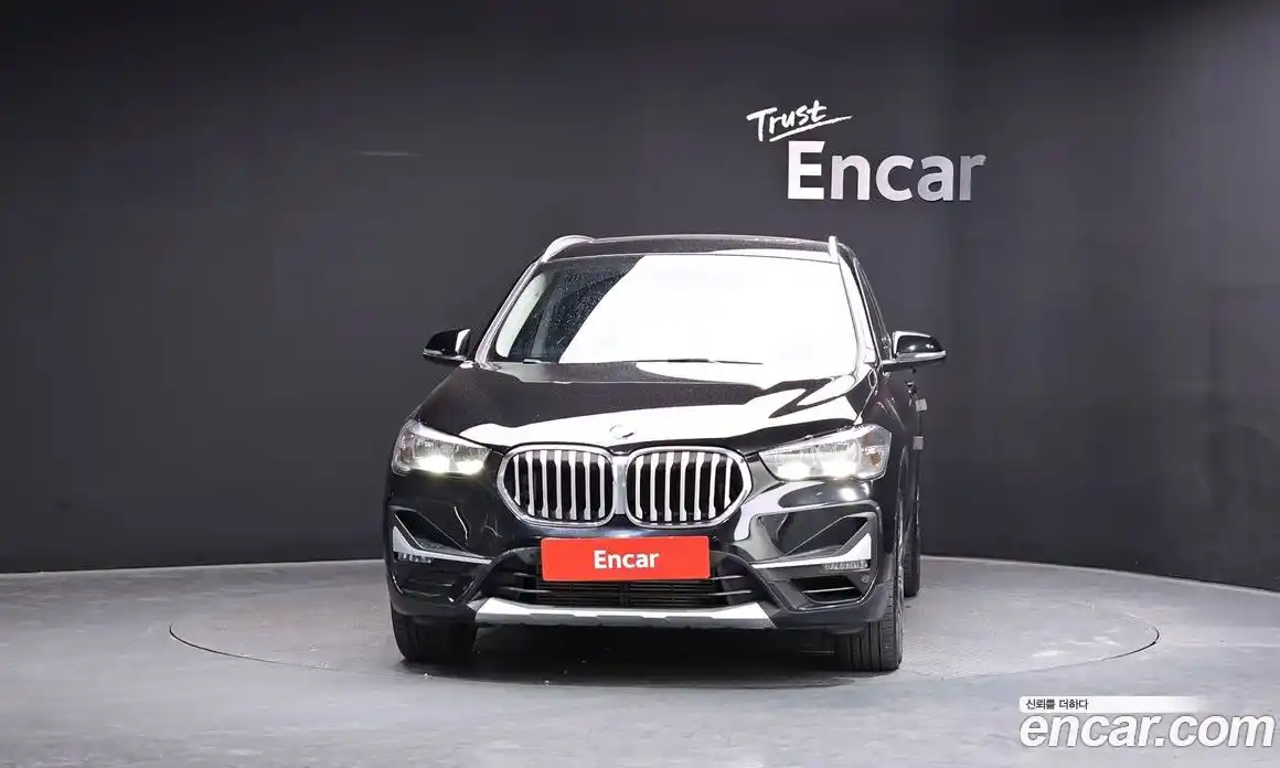 BMW X1 2022 2.0 автомат (гидро), фото 3