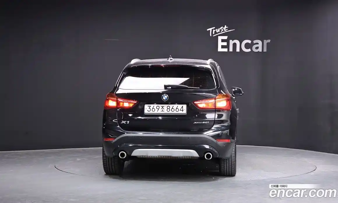 BMW X1 2022 2.0 автомат (гидро), фото 4