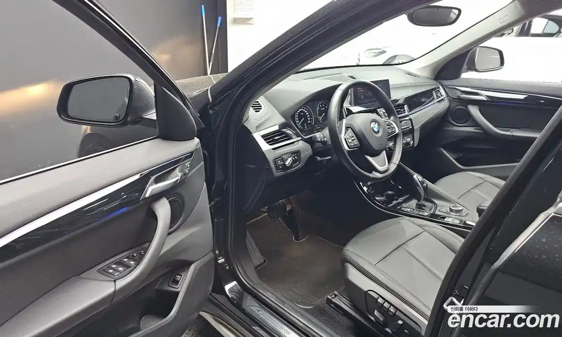 BMW X1 2022 2.0 автомат (гидро), фото 10