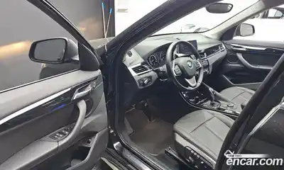 BMW X1 2022 2.0 автомат (гидро), миниатюра 10