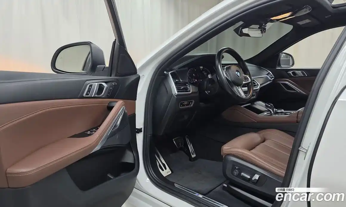 BMW X6 2021 3.0 автомат (гидро), фото 13