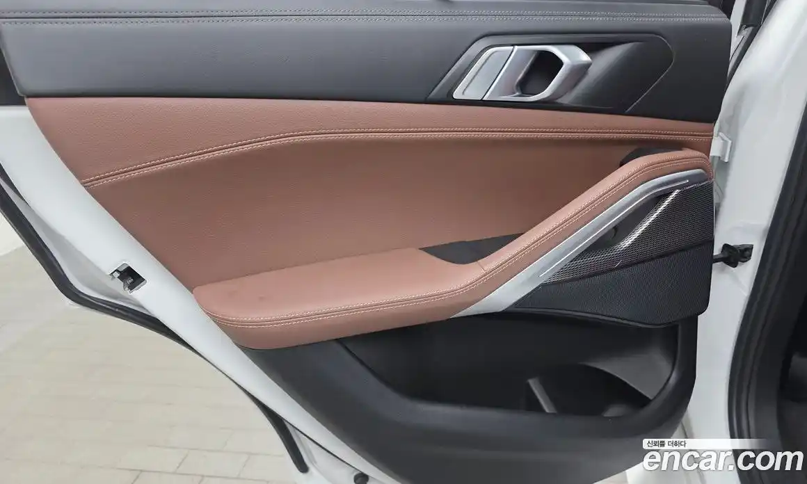 BMW X6 2021 3.0 автомат (гидро), фото 15