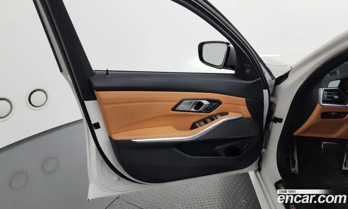 BMW 3 серия 2021 3.0 автомат (гидро), фото 13