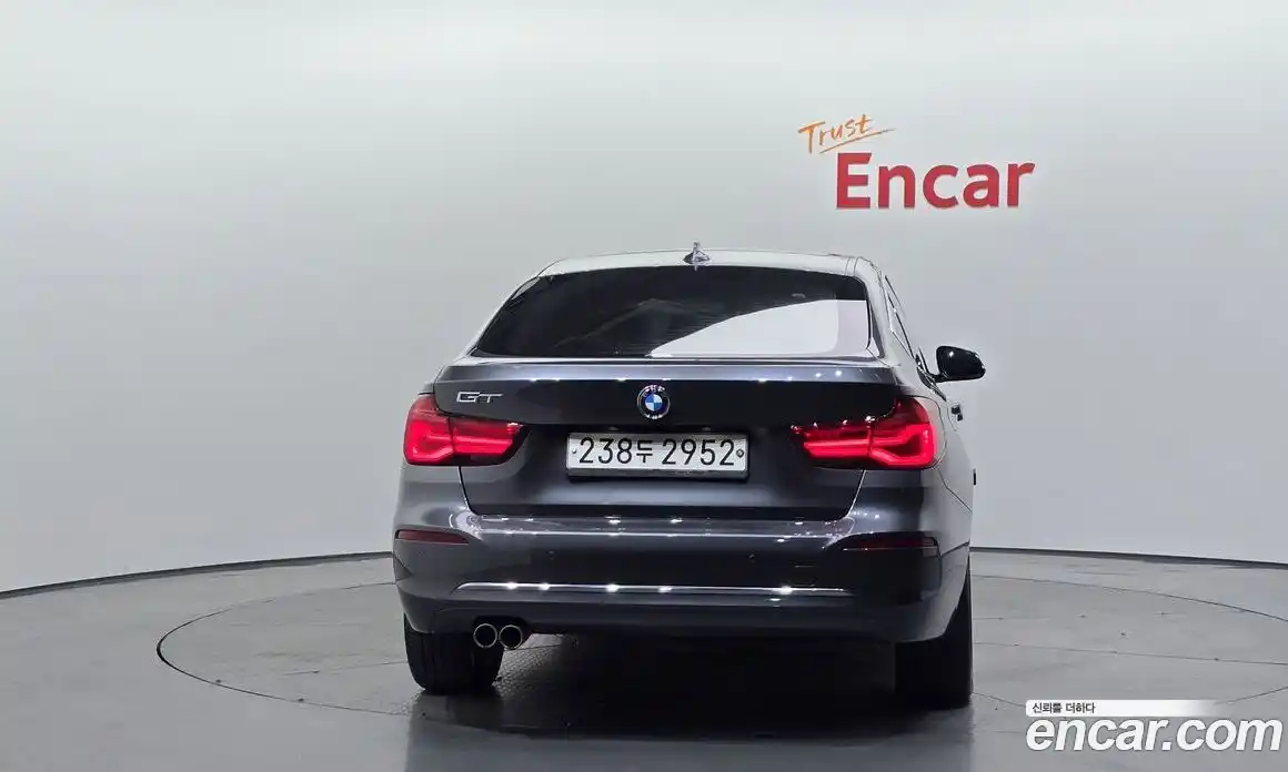 BMW 3 серия 2019 2.0 автомат (гидро), фото 4