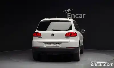 Volkswagen Tiguan 2014 2.0 автомат (гидро), миниатюра 4