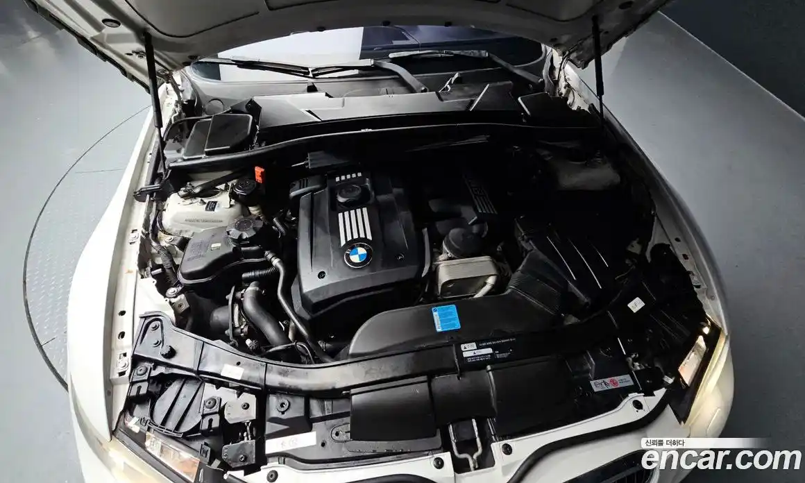 BMW 3 серия 2010 3.0 автомат (гидро), фото 6