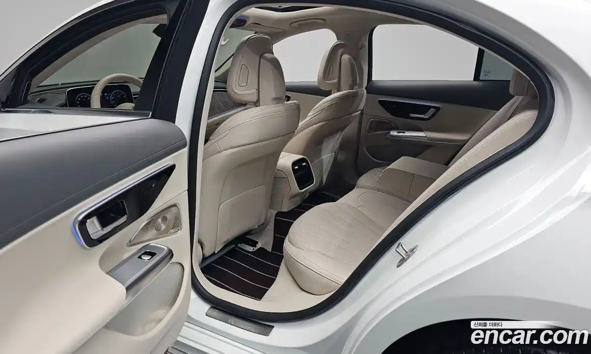 Mercedes-Benz E-Class 2026 2.0 автомат (гидро), фото 16