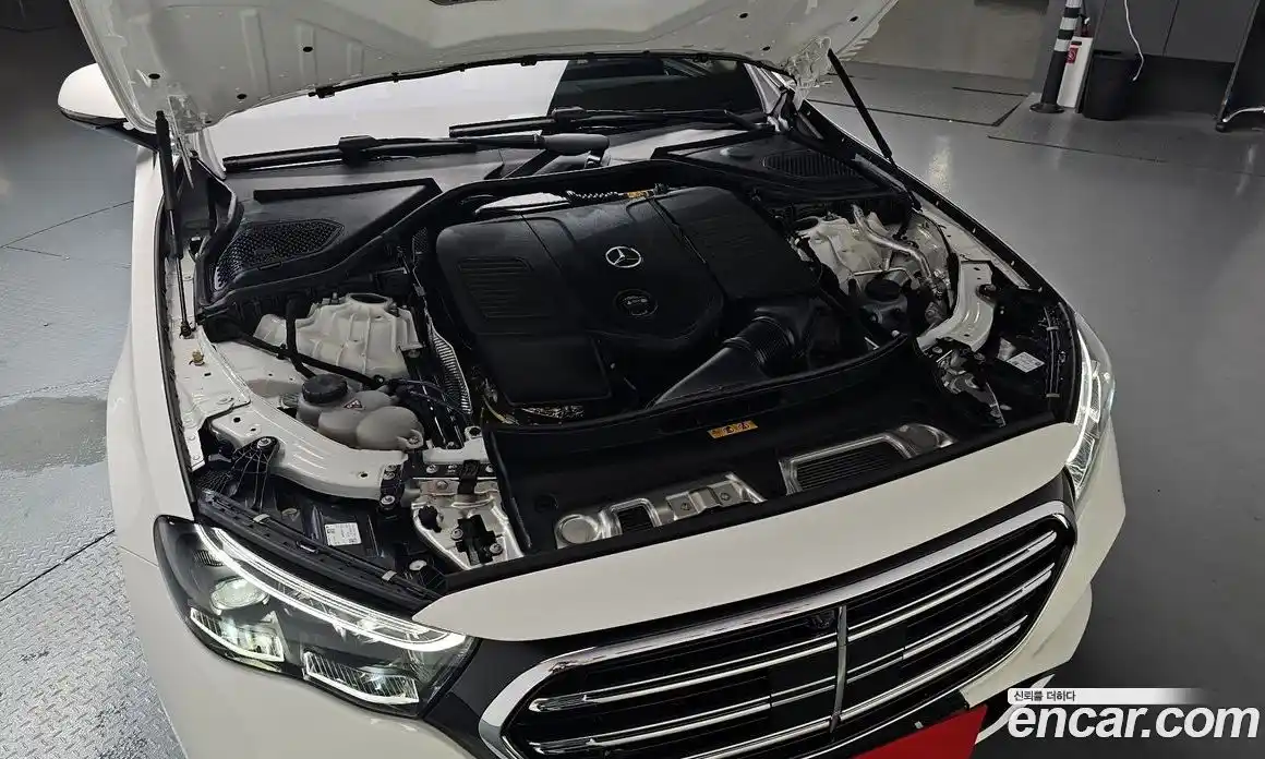 Mercedes-Benz E-Class 2026 2.0 автомат (гидро), фото 5
