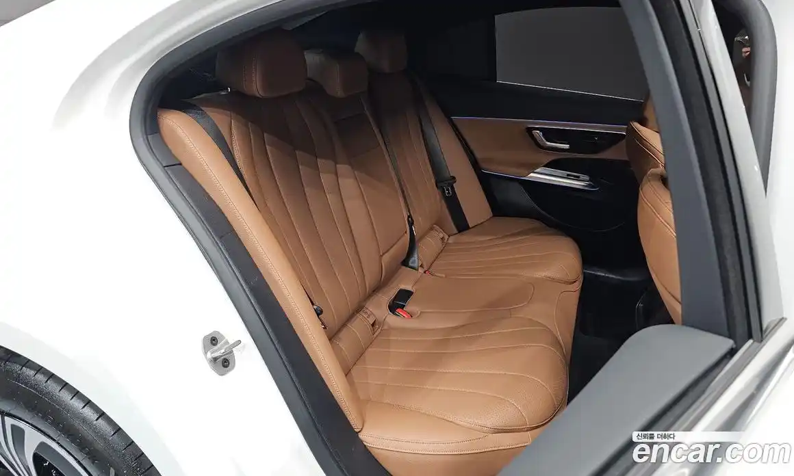 Mercedes-Benz E-Class 2025 2.0 автомат (гидро), фото 17