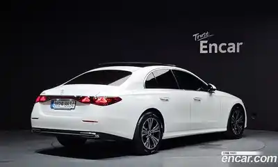 Mercedes-Benz E-Class 2025 2.0 автомат (гидро), миниатюра 2