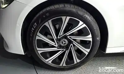 Mercedes-Benz E-Class 2024 2.0 автомат (гидро), миниатюра 5