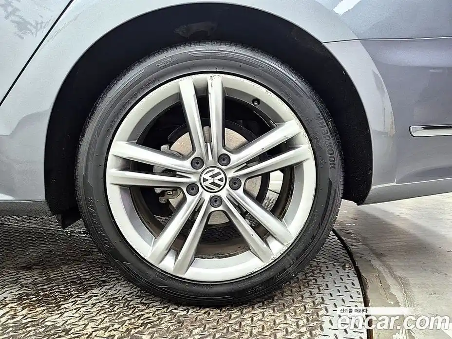 Volkswagen Passat 2015 2.0 автомат (гидро), фото 11