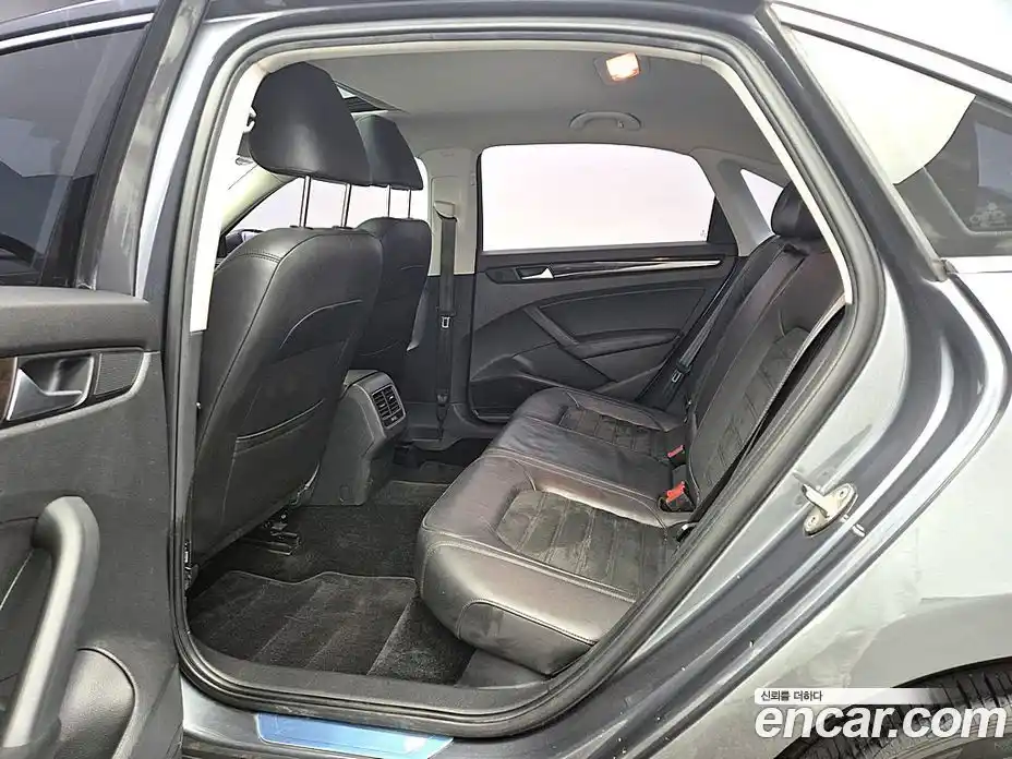 Volkswagen Passat 2015 2.0 автомат (гидро), фото 12