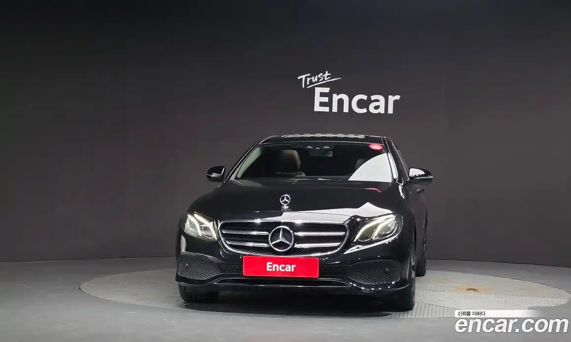 Mercedes-Benz E-Class 2017 1.9 автомат (гидро), фото 3