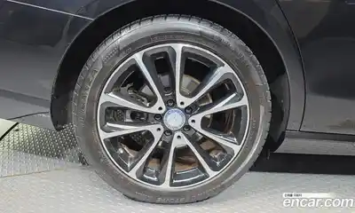 Mercedes-Benz E-Class 2017 1.9 автомат (гидро), миниатюра 5