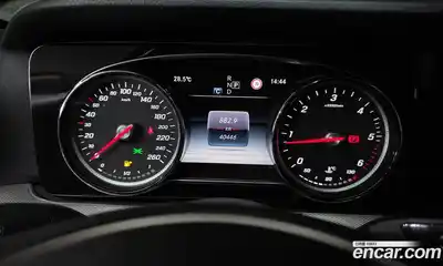Mercedes-Benz E-Class 2017 1.9 автомат (гидро), миниатюра 8