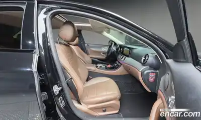 Mercedes-Benz E-Class 2017 1.9 автомат (гидро), миниатюра 10