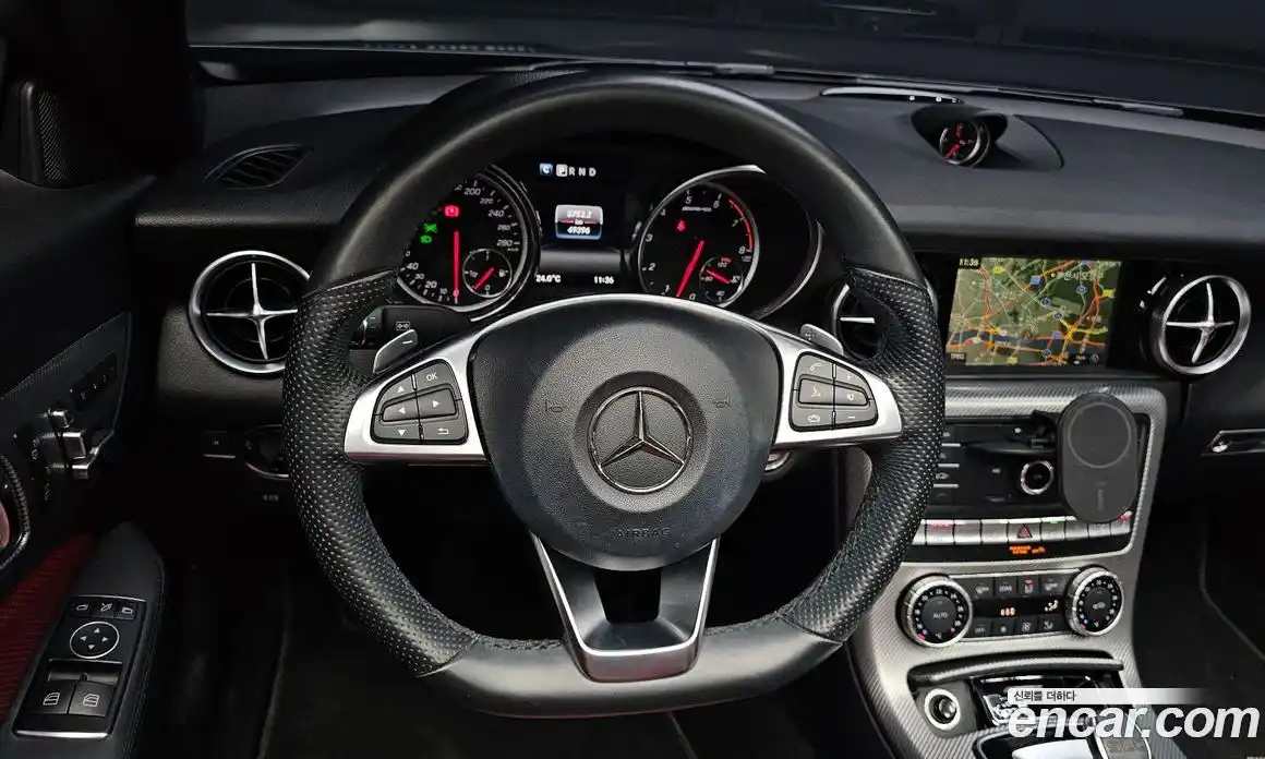 Mercedes-Benz SLC-Class 2017 3.0 гидро, фото 16 Mercedes-Benz SLC-Class 2017 3.0 гидро, фото 16