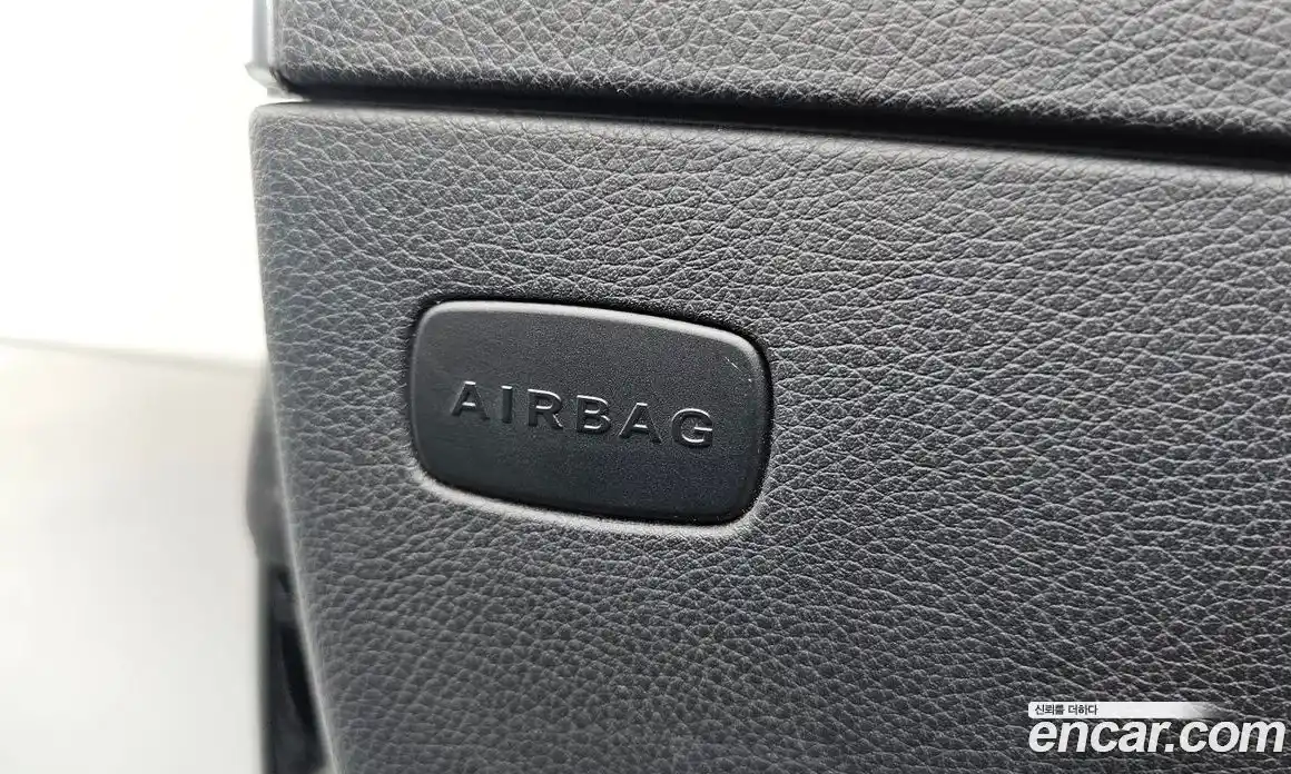 Mercedes-Benz SLC-Class 2017 3.0 гидро, фото 29 Mercedes-Benz SLC-Class 2017 3.0 гидро, фото 29