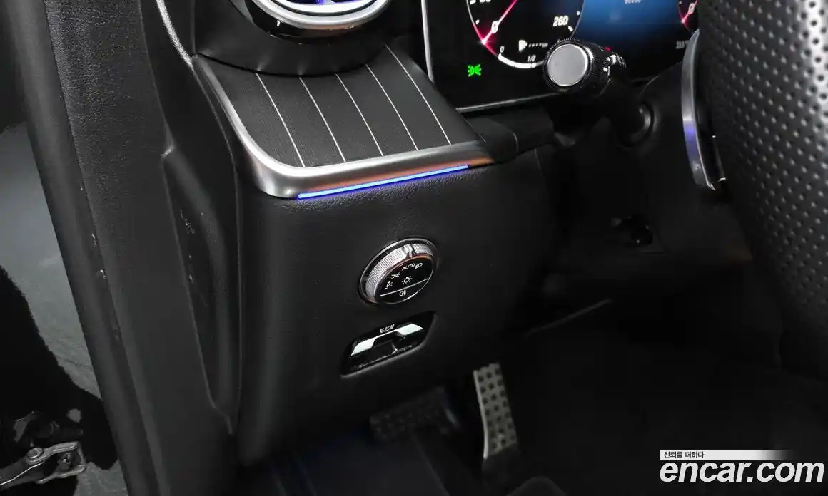 Mercedes-Benz GLC-Class 2023 2.0 гидро, фото 27