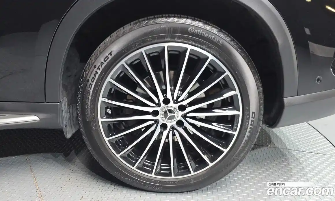Mercedes-Benz GLC-Class 2023 2.0 гидро, фото 7