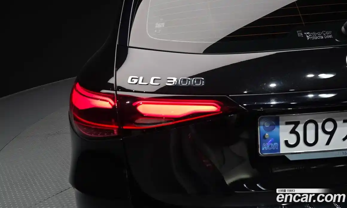 Mercedes-Benz GLC-Class 2023 2.0 гидро, фото 9