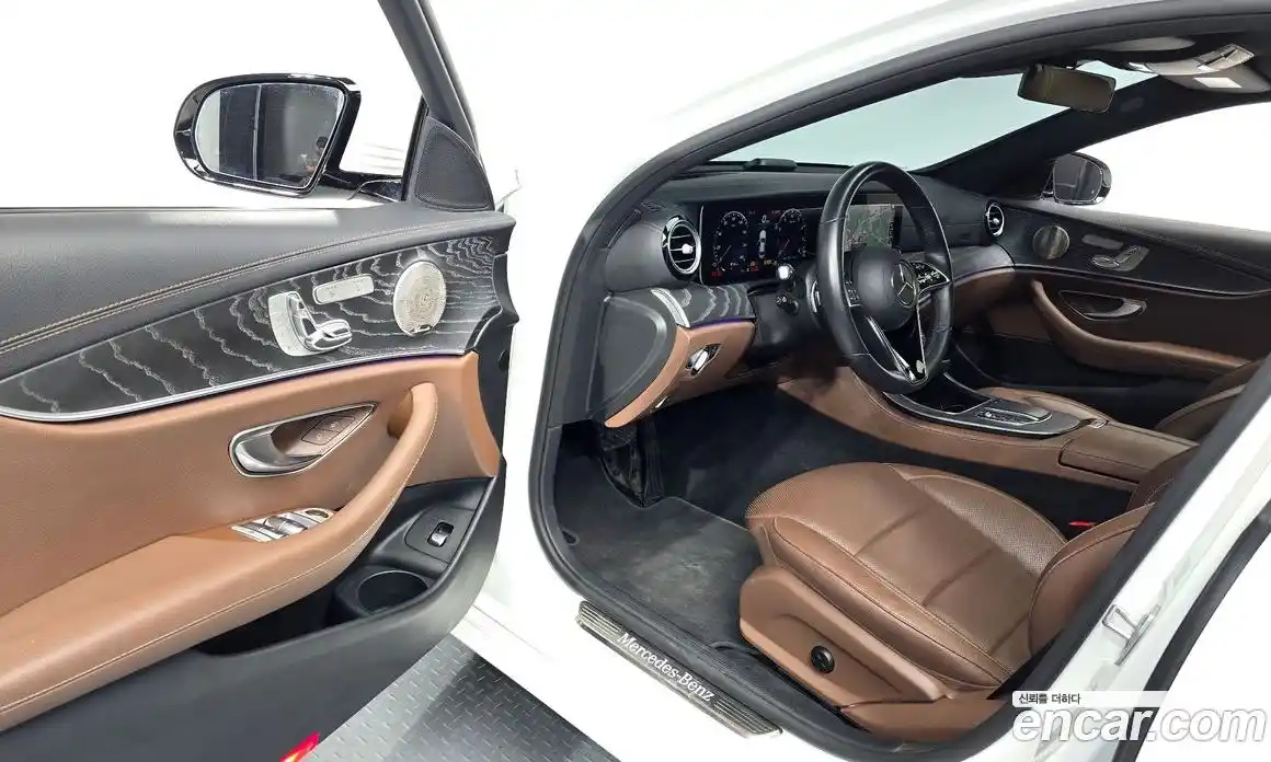 Mercedes-Benz E-Class 2022 2.0 автомат (гидро), фото 13