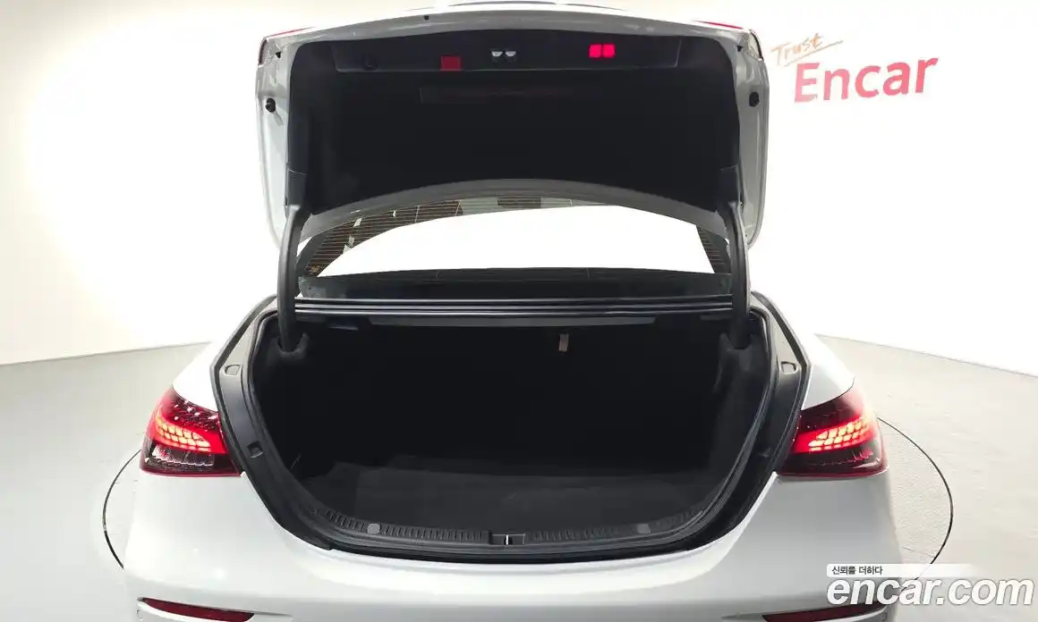 Mercedes-Benz E-Class 2022 2.0 автомат (гидро), фото 24