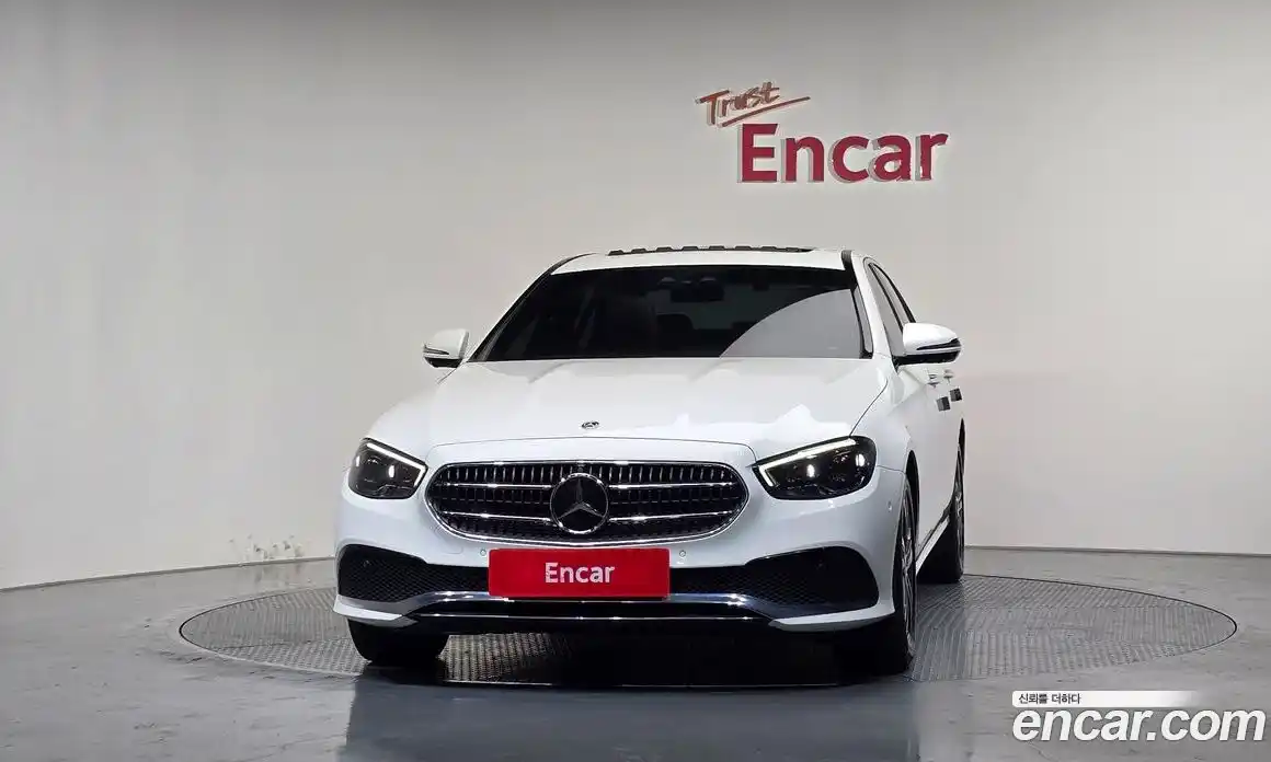Mercedes-Benz E-Class 2022 2.0 автомат (гидро), фото 3