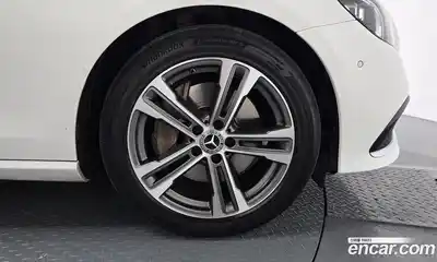 Mercedes-Benz E-Class 2022 2.0 автомат (гидро), миниатюра 7
