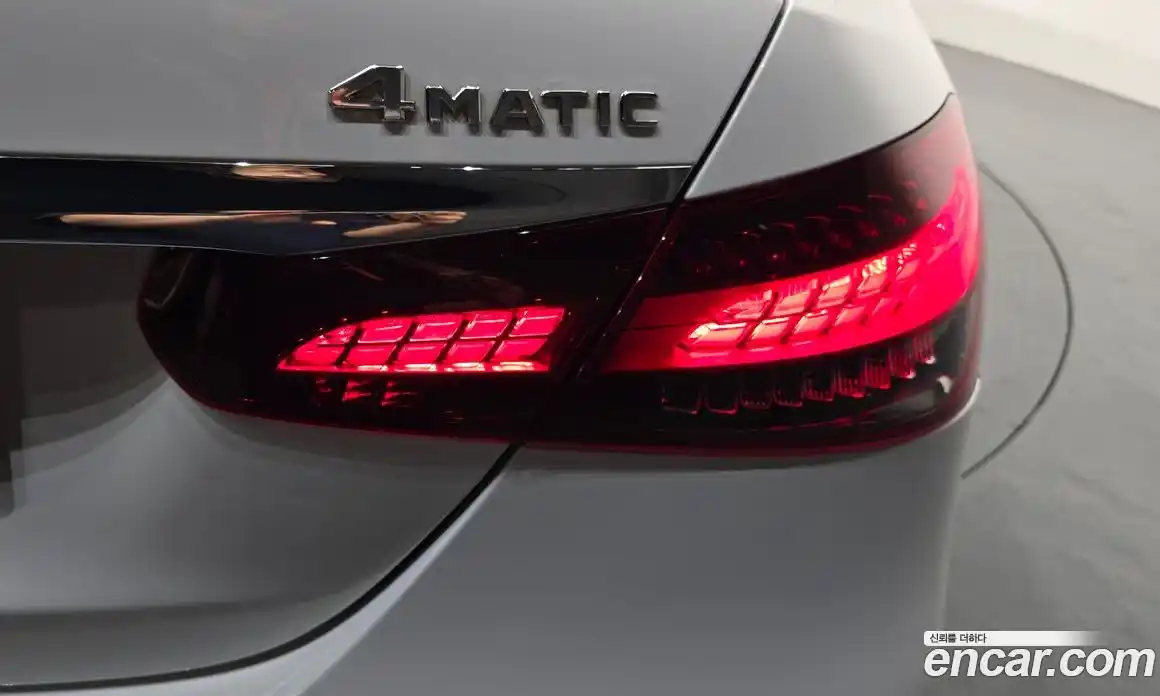 Mercedes-Benz E-Class 2022 2.0 автомат (гидро), фото 9