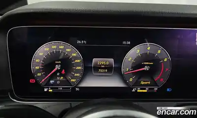 Mercedes-Benz E-Class 2018 2.0 автомат (гидро), миниатюра 8