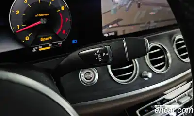 Mercedes-Benz E-Class 2018 2.0 автомат (гидро), миниатюра 9