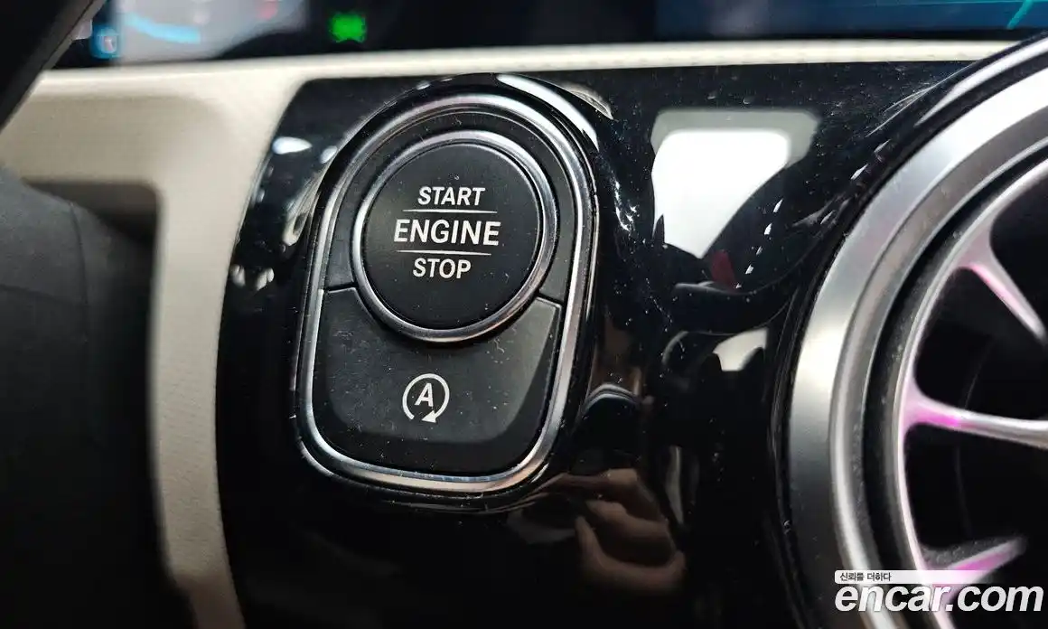 Mercedes-Benz A-Class 2021 2.0 гидро, фото 29