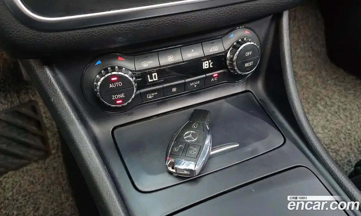 Mercedes-Benz CLA-Class 2016 2.1 гидро, фото 16 Mercedes-Benz CLA-Class 2016 2.1 гидро, фото 16