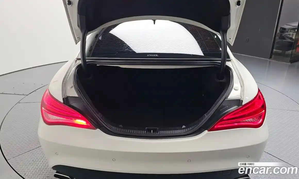 Mercedes-Benz CLA-Class 2016 2.1 гидро, фото 20 Mercedes-Benz CLA-Class 2016 2.1 гидро, фото 20