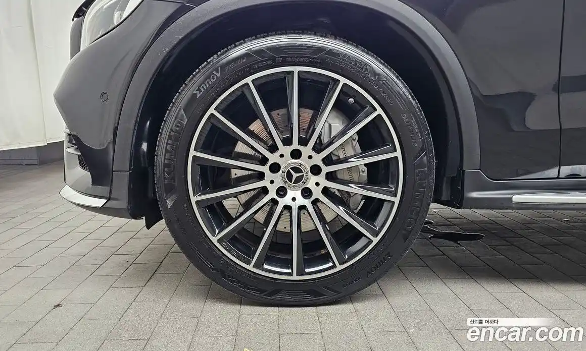 Mercedes-Benz GLC-Class 2019 2.0 гидро, фото 5 Mercedes-Benz GLC-Class 2019 2.0 гидро, фото 5