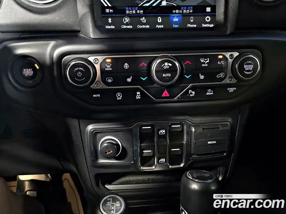 Jeep Wrangler 2022 2.0 автомат (гидро), фото 16