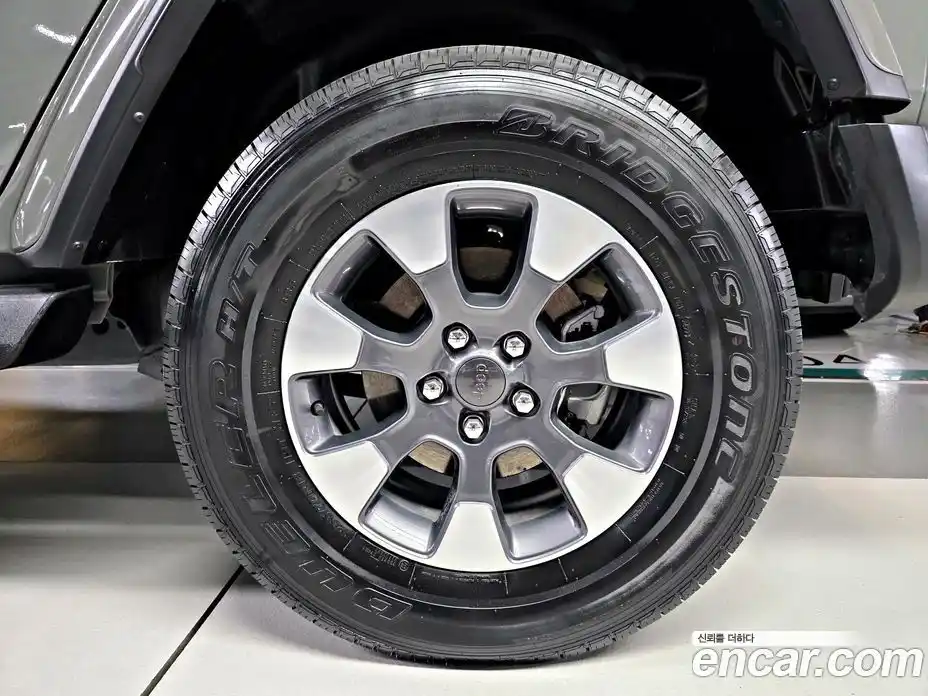 Jeep Wrangler 2022 2.0 автомат (гидро), фото 20