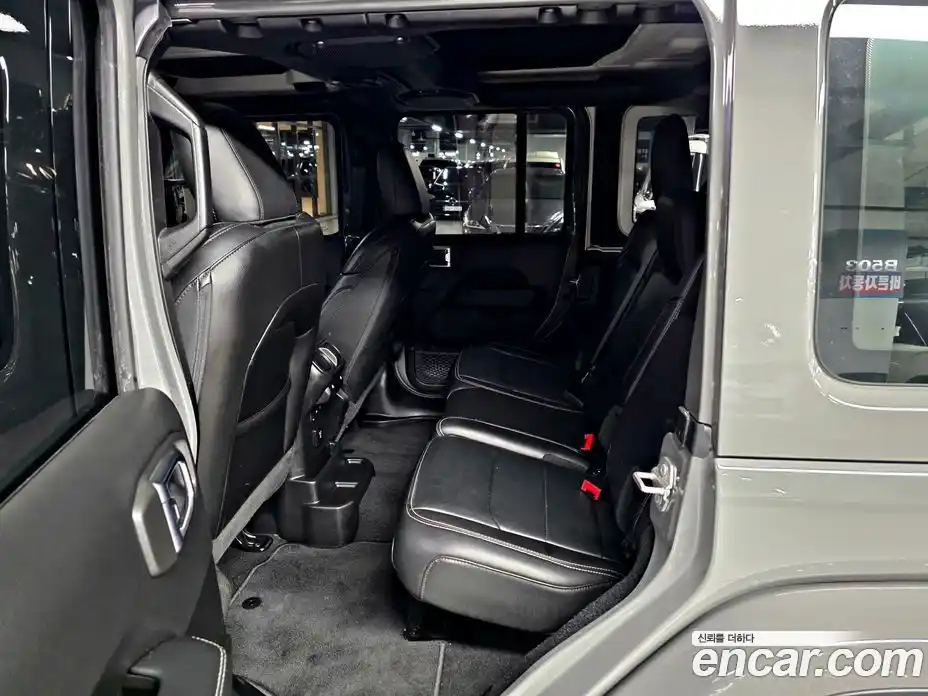 Jeep Wrangler 2022 2.0 автомат (гидро), фото 9