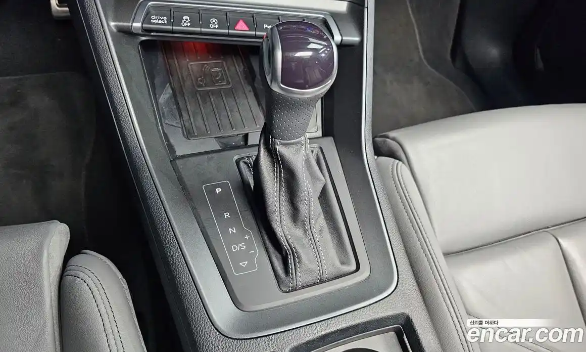 Audi Q3 2023 2.0 автомат (гидро), фото 12