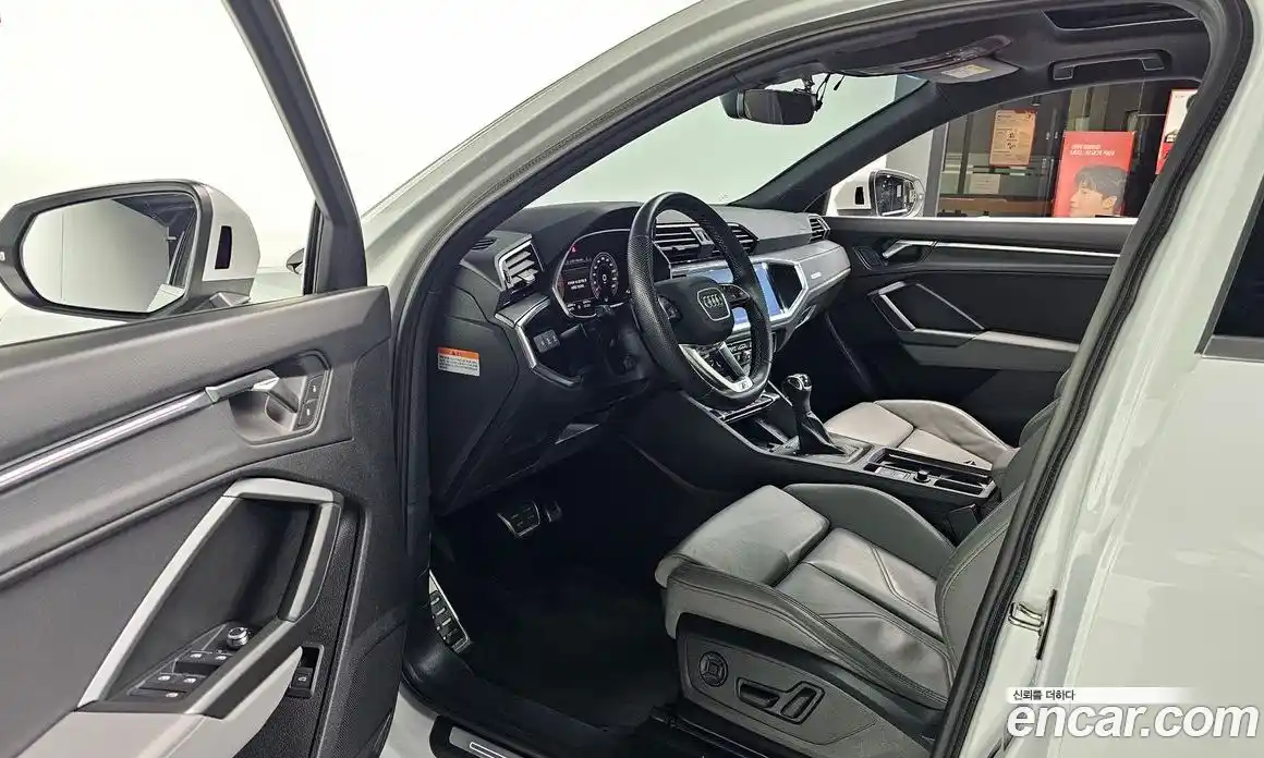 Audi Q3 2023 2.0 автомат (гидро), фото 13