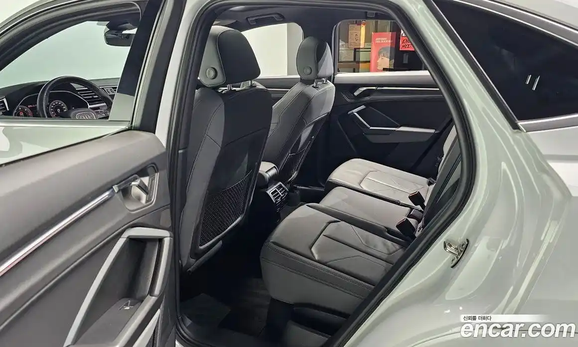 Audi Q3 2023 2.0 автомат (гидро), фото 16