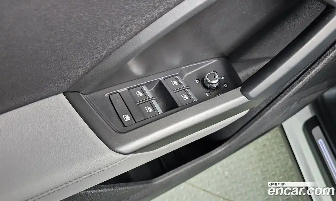 Audi Q3 2023 2.0 автомат (гидро), фото 30