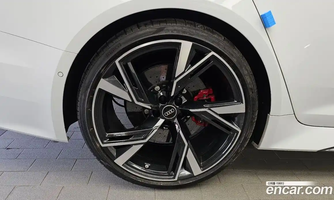 Audi RS6 2023 4.0 автомат (гидро), фото 5