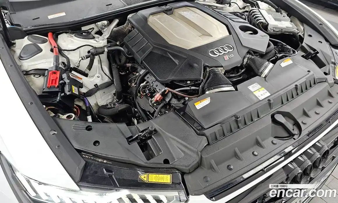 Audi RS6 2023 4.0 автомат (гидро), фото 6