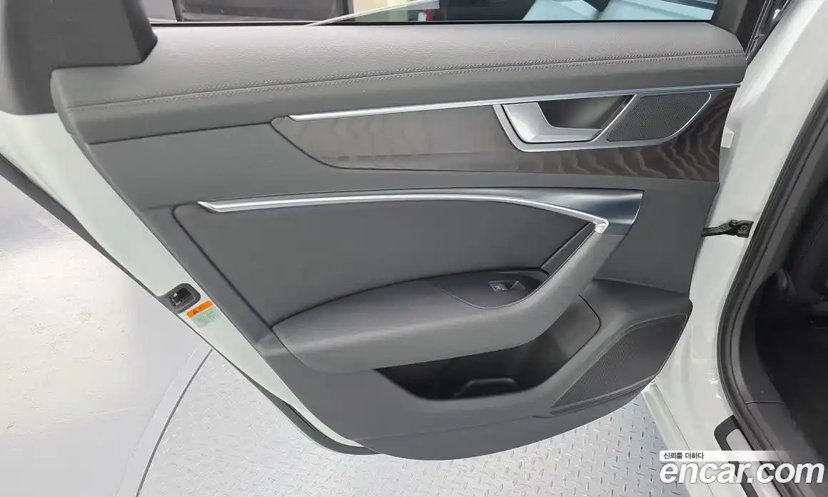 Audi A6 2022 2.0 автомат (гидро), фото 15